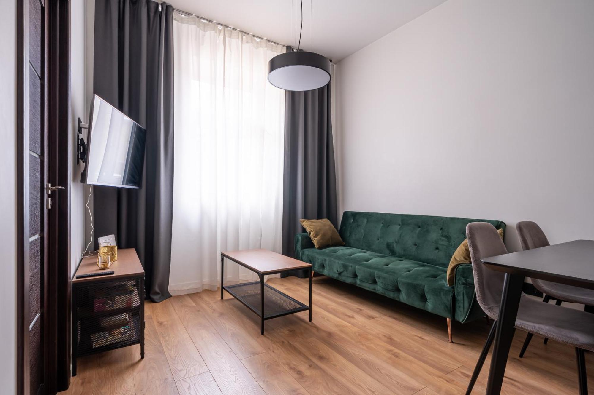 Lienes Iela Gem 1Br Apartment With Fireplace In Historic Unesco Center Riga Exterior photo