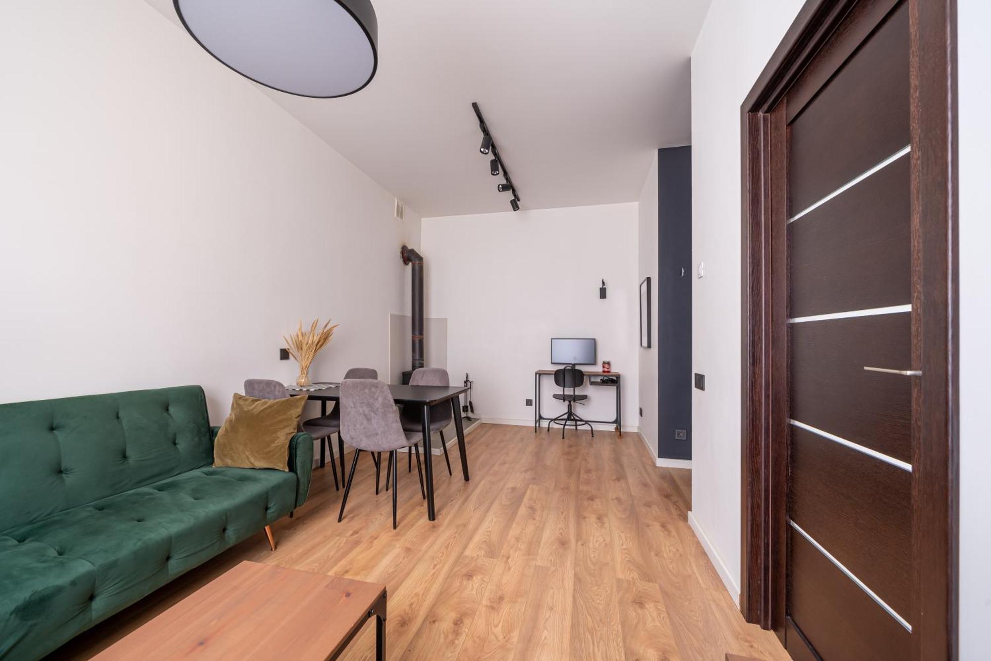 Lienes Iela Gem 1Br Apartment With Fireplace In Historic Unesco Center Riga Exterior photo