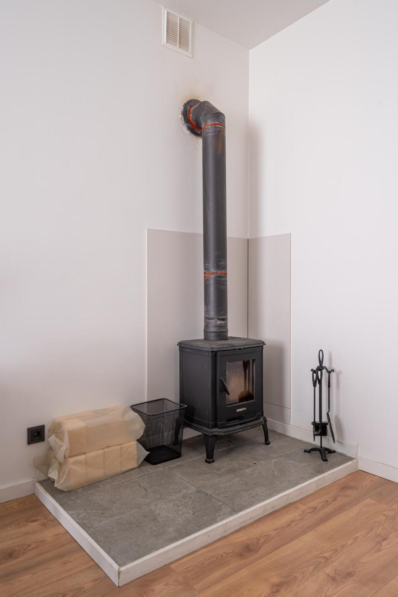 Lienes Iela Gem 1Br Apartment With Fireplace In Historic Unesco Center Riga Exterior photo