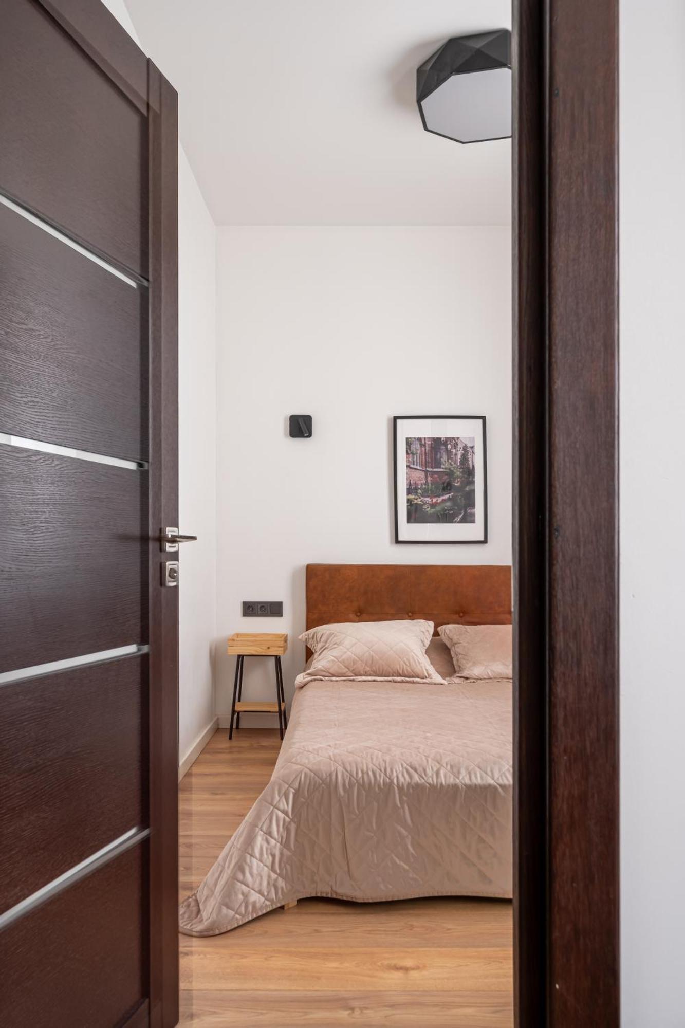 Lienes Iela Gem 1Br Apartment With Fireplace In Historic Unesco Center Riga Exterior photo