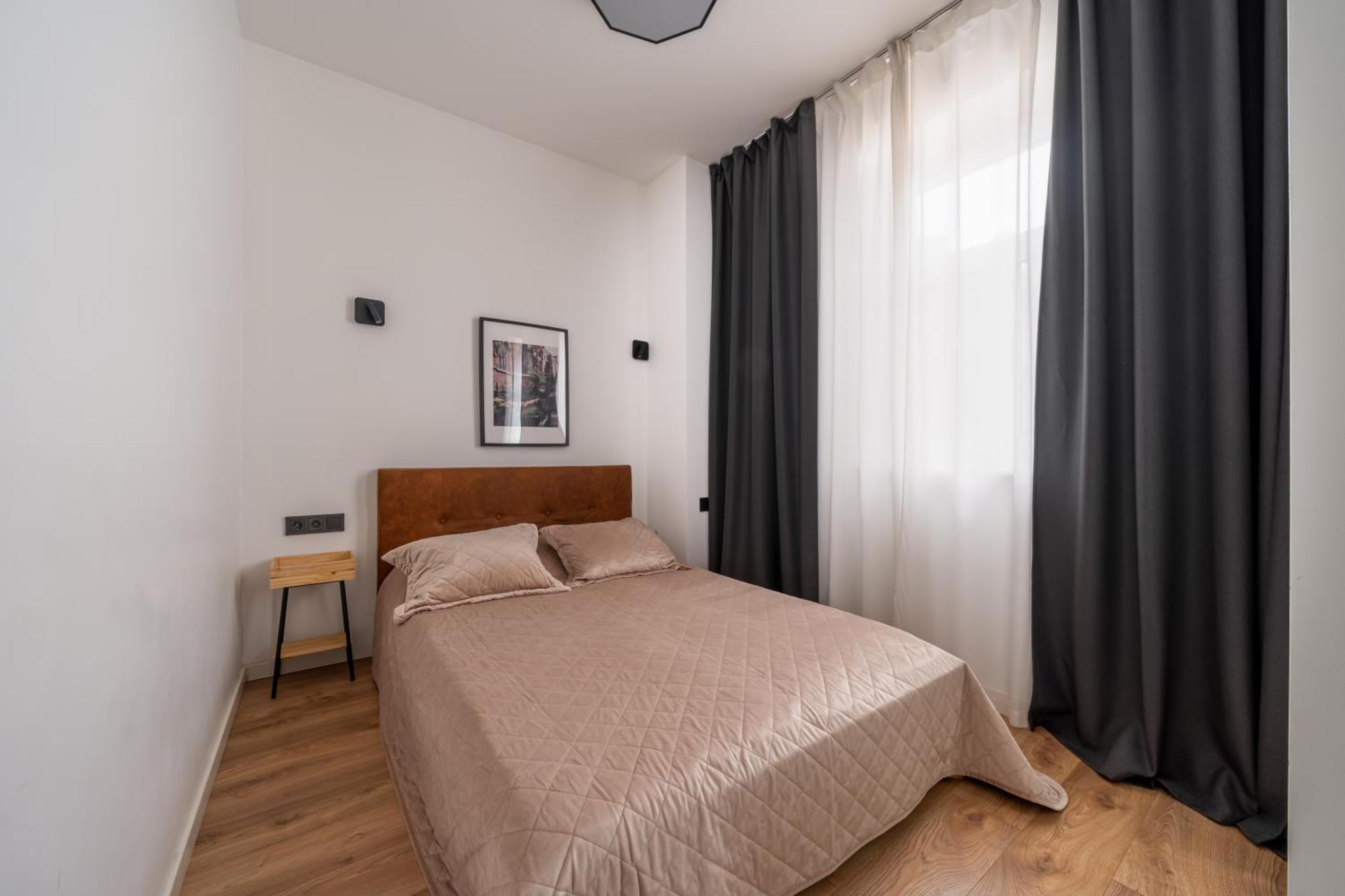 Lienes Iela Gem 1Br Apartment With Fireplace In Historic Unesco Center Riga Exterior photo